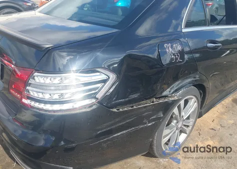 2015 Mercedes-Benz E 350 z USA, uszkodzony, nr VIN WDDHF5KB7FB100211